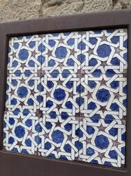 Vorschaubild Viele Künstler und Artisten gestalteten während ihres Aufenthalts damals die Wände und Böden künstlerisch mit Farbe, Mosaiken, Holzverzierungen...