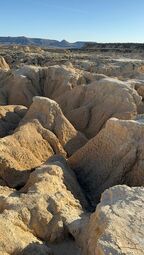 Vorschaubild Wüstenähnliche Strukturen durchziehen das gesamte Gebiet von Las Bardenas