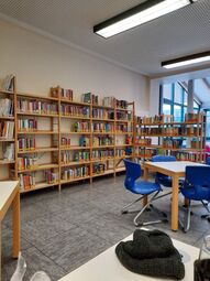 Vorschaubild Bibliothek