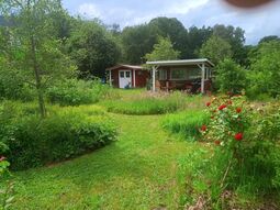 Vorschaubild Gartenhütte zum Treffen und Arbeiten. Ein Ort der Begegnungen in der AG.