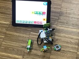 Vorschaubild Fahrzeug gesteuert mit dem iPad